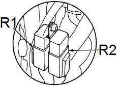 Suport releu compartiment motor nr. 2 (doar 2,2 l)