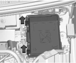 Cutia de siguranțe în compartiment motor