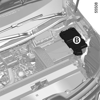 Siguranțe în compartiment motor